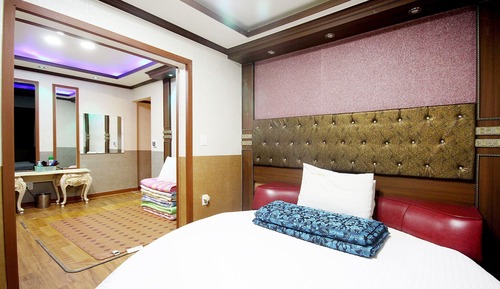 Room (Special Room)