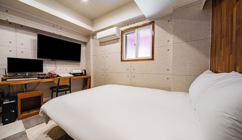 Room (Special Room)