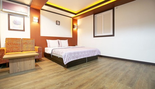 Room (Special Room)