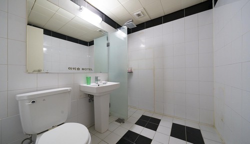 Room (Deluxe + Twin (double + single) (Netf)