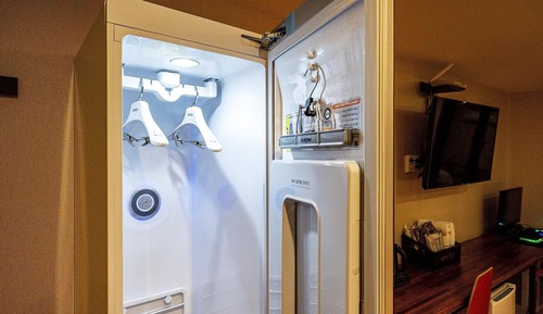 Room (VIP Room - Body Friend Massage Chair )