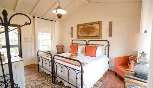 Classic Room, 1 King Bed