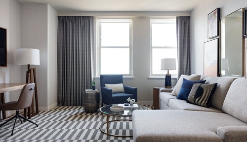 Suite, 1 King Bed, Corner