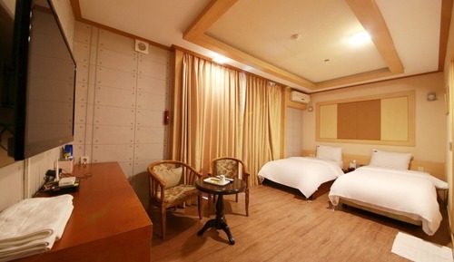 Room (Standard Room - Twin Room)