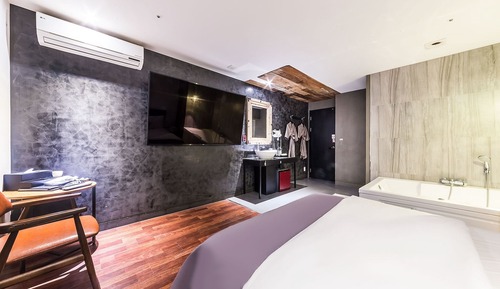 Room (SUPERIOR Cinema Room & Bag 1PC)
