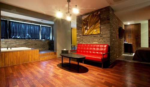 Room (VIP EVENT ROOM (gift gift + free snac)