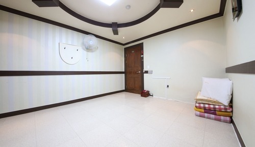 Room (On-dol)