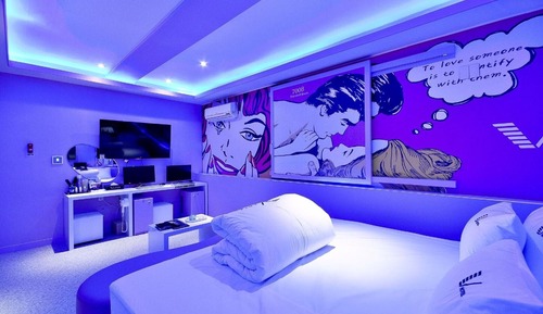 Room (Special-Netflix free viewing availabl)