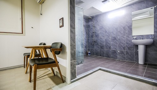 Room (Special Room)