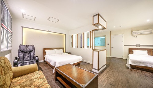 Room (Premium Triple Room)