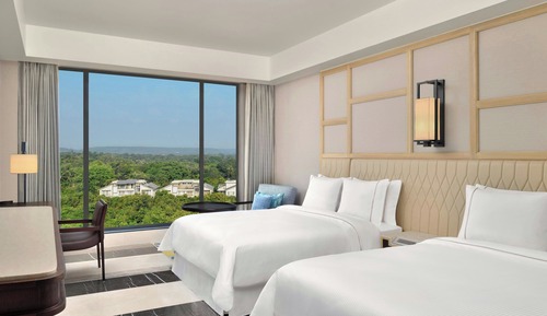 Room, 2 Twin Beds (View)