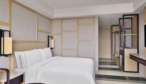 Room, 1 King Bed (View)