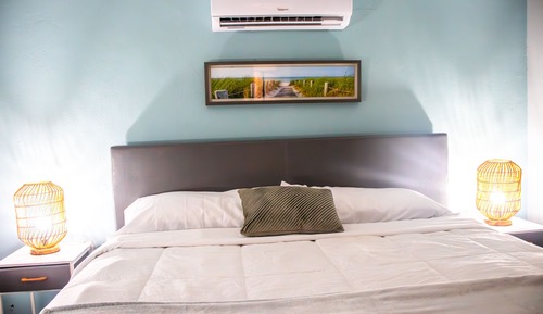 Standard Room, 1 King Bed, Non Smoking (Maimi Suite)