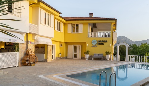 Deluxe Villa