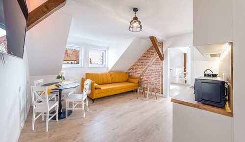 Apartment (3B)