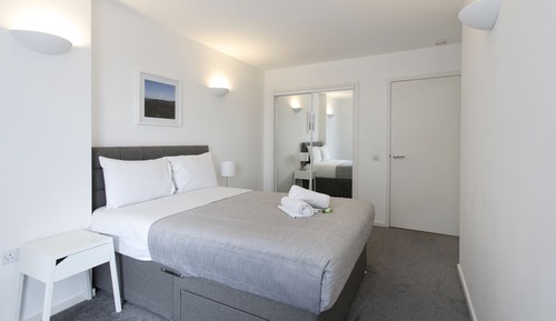 City Apartment, 1 Bedroom, Kitchen, City View