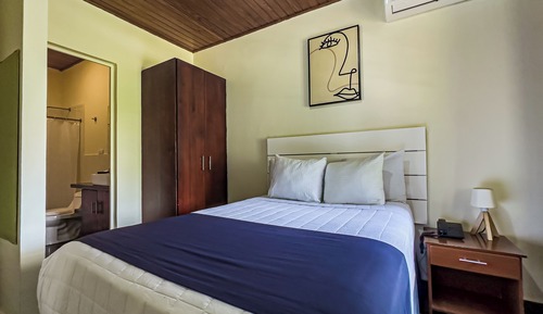 Individual Single Room 1 Full Bed