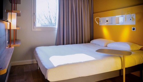 Triple Room, Multiple Beds