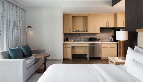 Standard, Full Kitchen, 2 Queen Beds (Hearing Accessible)