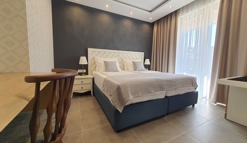 Comfort Double or Twin Room, Pool View