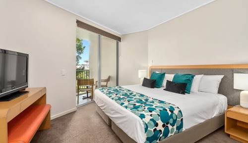 Three Bedroom Dual-Key Spa Suite