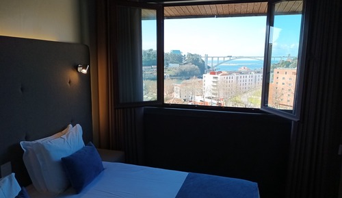 Premium Twin Room, River View