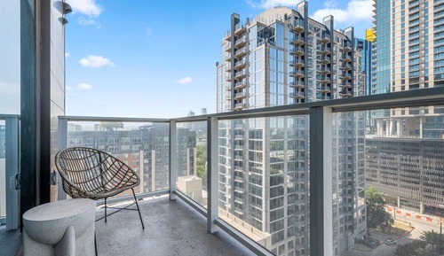 Classic Condo, 1 Bedroom, Balcony, City View