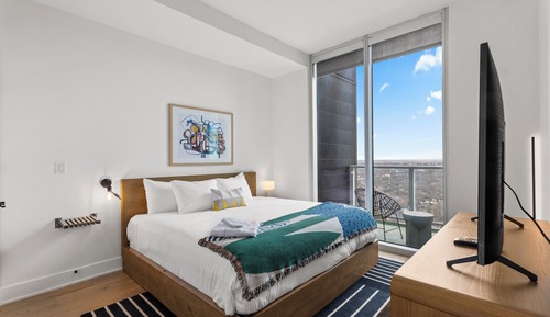 Premier Condo, 1 Bedroom, Balcony, City View