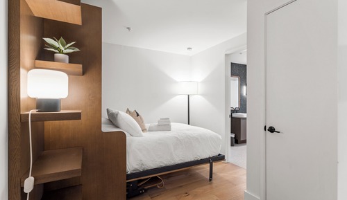 Exclusive Condo, 2 Bedrooms, Balcony, City View