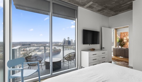 Elite Penthouse, 2 Bedrooms, Balcony, Lake View