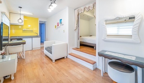 Basic Room, 1 Bedroom (Rose)