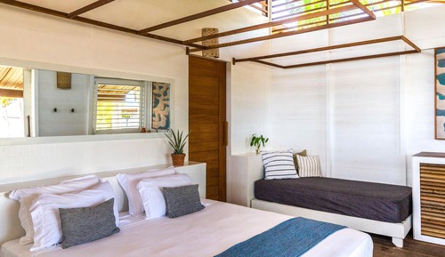 DELUX QUADRUPLE ROOM WITH SEA VIEW