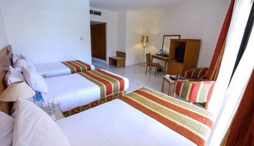 Deluxe Double Room, Garden View