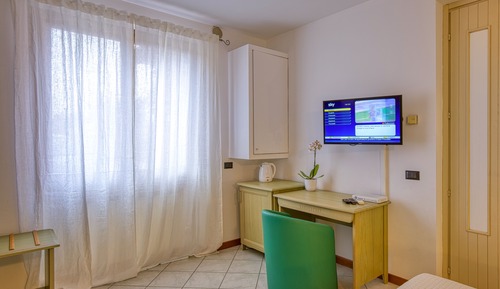 Basic Double Room