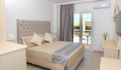 Superior Spa Room