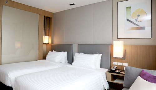 Premier Twin Room