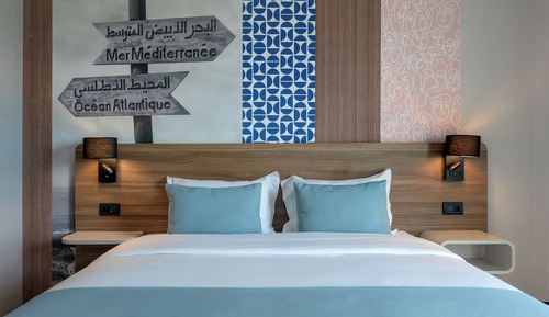 Deluxe Room, Corner