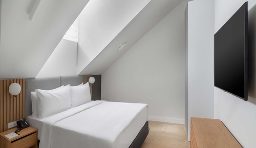 Deluxe Apartment, 1 Bedroom (Attic Floor)