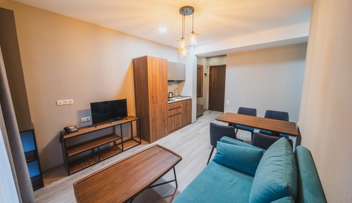 Deluxe Apartment