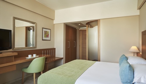Twin / Double Room Inland View