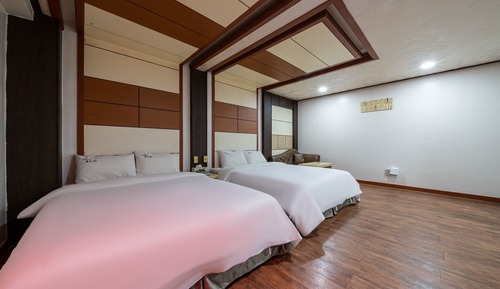 Room (Exclusive Room B (Twin))