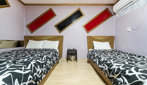 Room (Standard Twin)