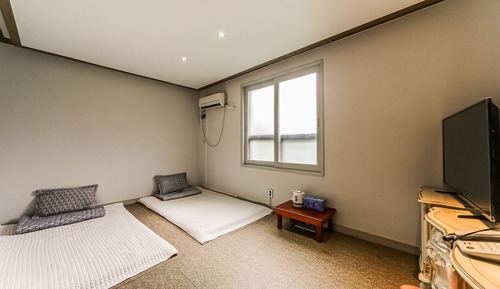 Room (Standard room (ondol))