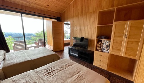 Exclusive Cabin