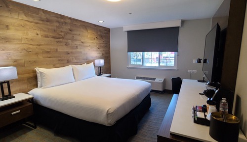 Standard Room, 1 King Bed, Non Smoking