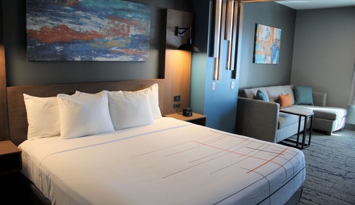 Studio Suite, 1 King Bed, Non Smoking