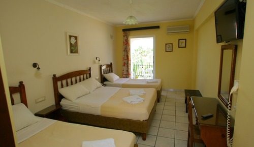 Standard Quadruple Room