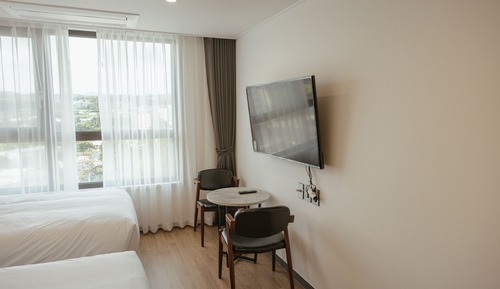 Twin Room, Mountain View