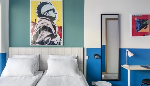 Deluxe Chueca Design Studio w/ View