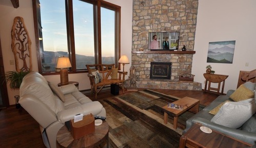 Condo, 2 Bedrooms